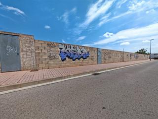 Terreny residencial a Vall d´Uixó (la). Solar urbano en area 6 de la vall duixó de 300 m