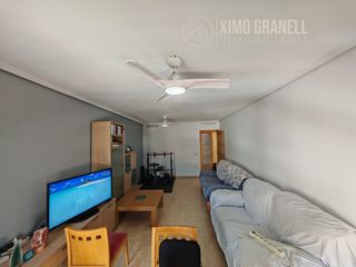 Flat in Vall d´Uixó (la). Piso de tres habitaciones y dos baños en poligono iii de la vall