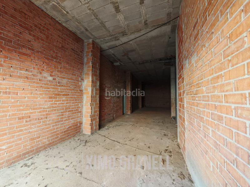 Foto c17e9b65-f2e6-4a2a-a3b8-524930ae5feb. Local comercial local ideal para estalecer tu nuevo negocio en poligono iii en Vall d´Uixó (la)