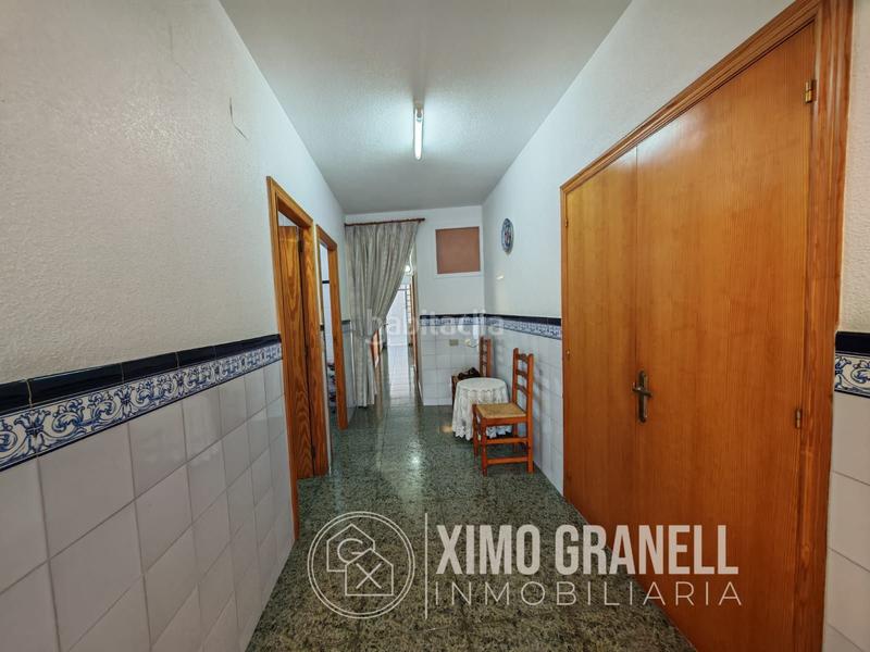 Foto 4a71a8b1-1be7-4cf4-8de7-c330ed41522b. Casa planta baja esquinera con terraza en centro de playa en Moncofa