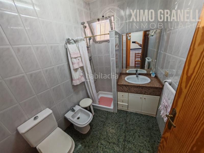 Foto 52b977de-ba15-423b-8a77-b53000b3e626. Casa planta baja esquinera con terraza en centro de playa en Moncofa