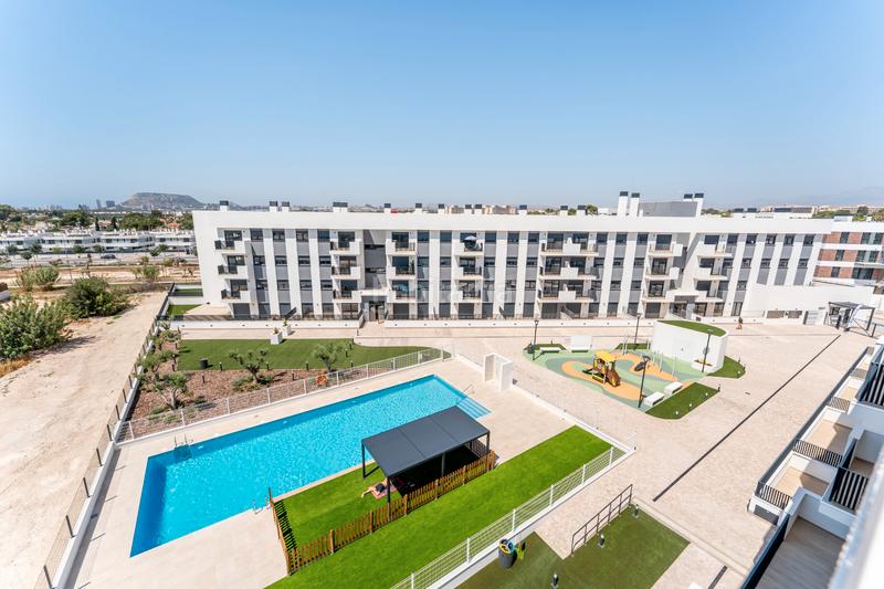 Foto 9fe1e3f4-b263-4900-9f9a-782dfdf35a12. Rent flat in carrer de gran canaria 24 in Playa Muchavista Campello (el)