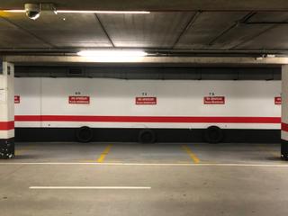 Miete Autoparkplatz in Praza de mina 1. Alquiler de garaje en plaza de mina s/n