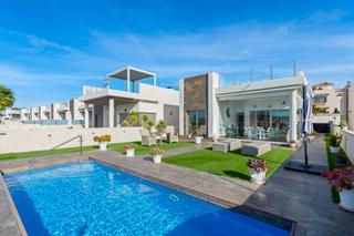 Chalet in Los Almendros