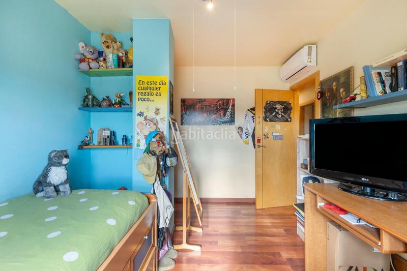 Foto 8d227c86-04b7-45f7-9fea-181954f16ae4. Casa aparellada amb calefacció aparcament piscina a Torrevieja