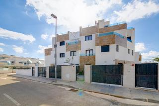 Casa adossada a Villamartín-Las Filipinas. Adosado moderno 2022 en villamartin!