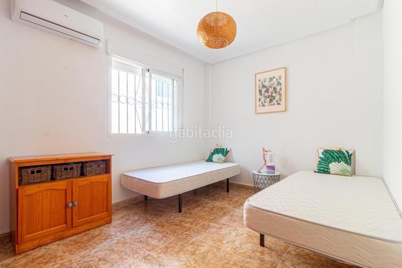 Foto c3c2254c-8f03-464f-b3ac-a912062bba27. Maison jumelée avec parking piscine dans Los Balcones y los Altos Orihuela