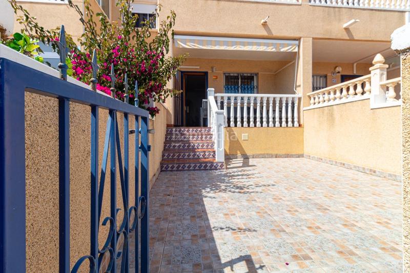 Foto db940fff-8191-441b-bdc0-a96740abfd98. Maison jumelée avec parking piscine dans Los Balcones y los Altos Orihuela