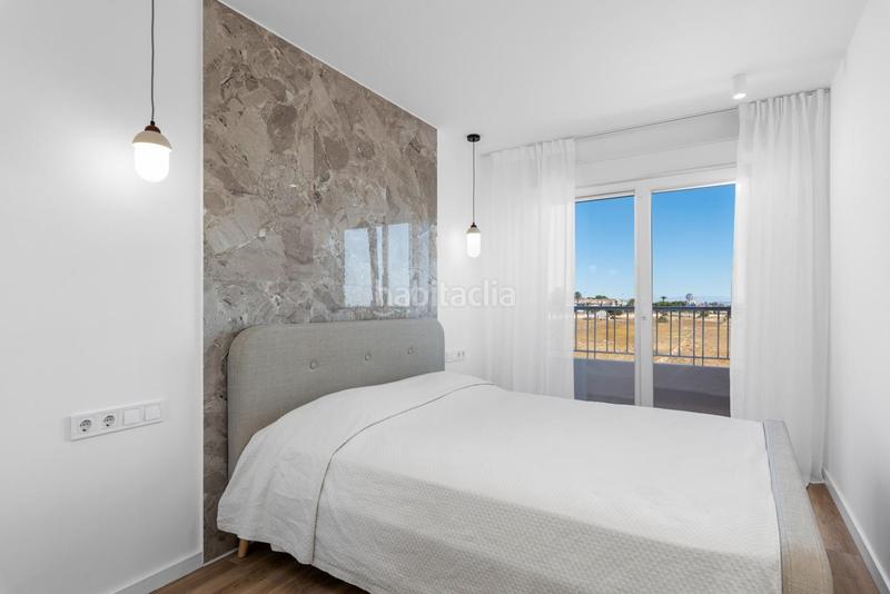 Foto 81c7b5e9-2c59-4381-adbd-c9b59044af29. Apartamento en Punta Prima Torrevieja