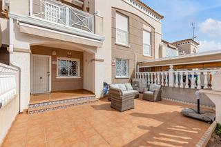 Planta baja en Aguas Nuevas. Oportunidad bungalow en aguas nuevas