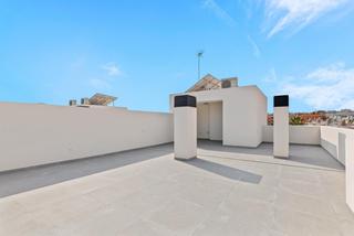 Àtic a Los Almendros. Ático a estrenar solarium privado 95m2 en villamartin