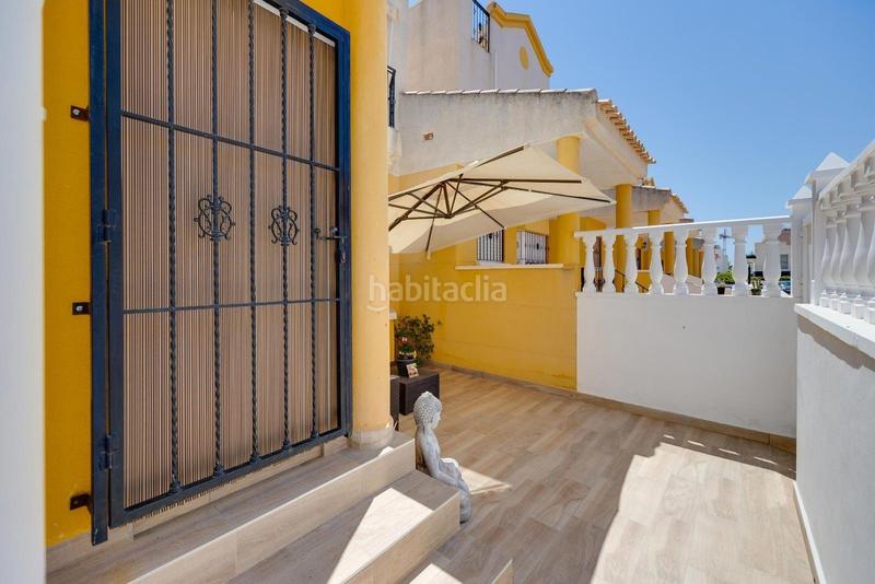 Foto fc98d89b-f2c1-46fd-8865-6e2f516562b0. Casa  adosada en venta en El Raso Guardamar del Segura