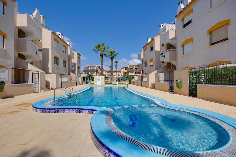 Foto b391a035-9710-46b2-99fe-275efb02645a. Planta baja apartamento en planta baja en venta en Punta Prima en Torrevieja