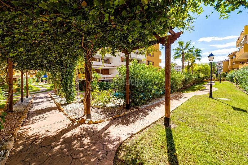 Foto cd30cb6f-62b0-4f45-aa27-756f6004cac6. Ático impresionante ático en la entrada, Punta Prima en Torrevieja