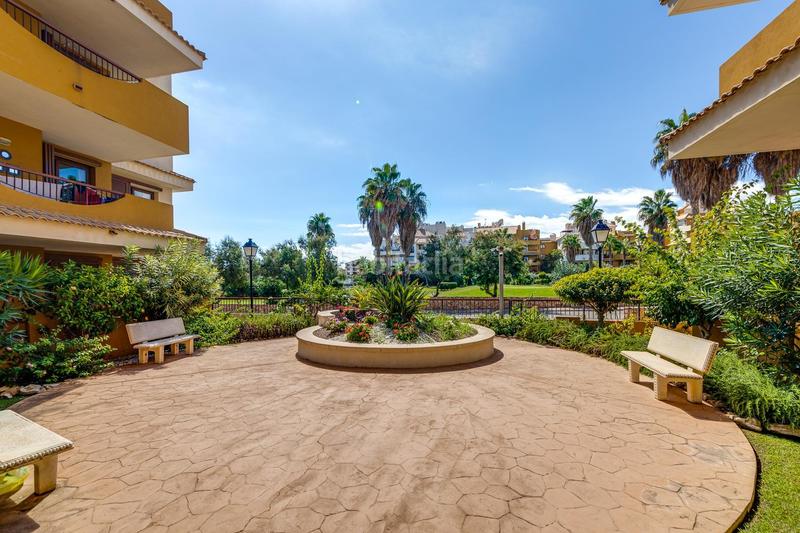 Foto e77e5884-acde-46ff-a7fe-74548a7c42e6. Ático impresionante ático en la entrada, Punta Prima en Torrevieja