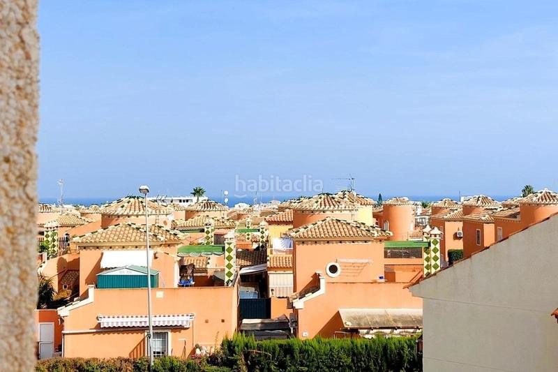 Foto 179e9e69-d73b-440d-ae1f-bbc37beab5f9. Ático bungalow elevado en la deseable área de Playa Flamenca en Orihuela