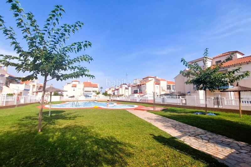 Foto d0749bd5-39c2-45fd-8564-509addb9f46d. Ático bungalow elevado en la deseable área de Playa Flamenca en Orihuela