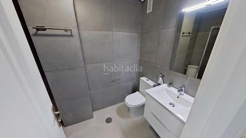 Foto a23aab56-2529-4c34-b830-f779c7f1f0b6. Apartamento impresionante apartamento junto a la playa con modernas comodidades en Torrevieja