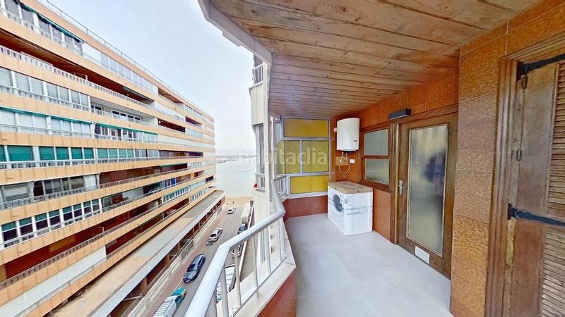Foto eb8af761-0d22-478b-b0ae-6f2ea435fec5. Apartamento impresionante apartamento junto a la playa con modernas comodidades en Torrevieja