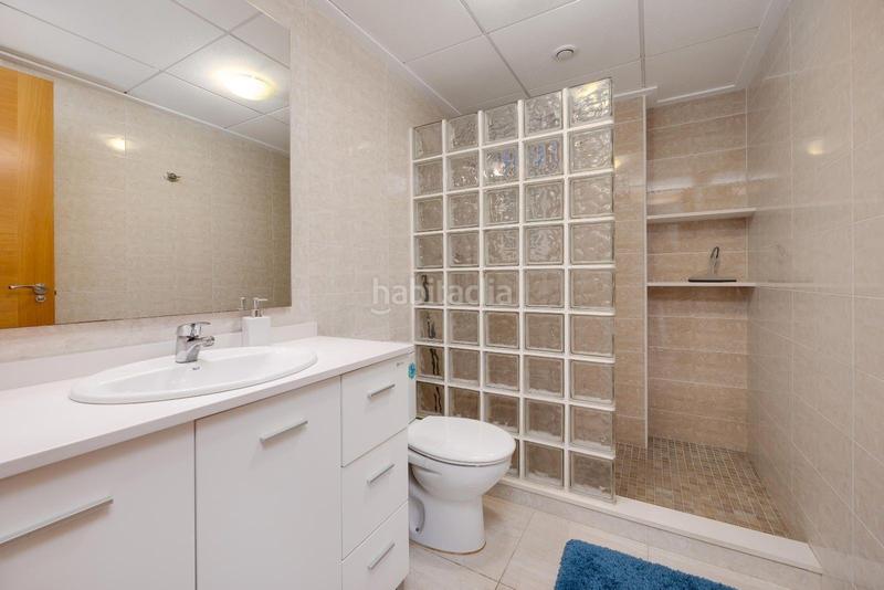 Foto b6a3bd2e-e84d-418a-ba10-09c419d2cb64. Piano terra con parcheggio piscina in Playa Flamenca Orihuela