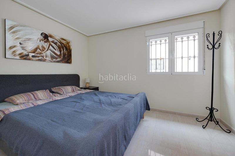 Foto cc14ff93-8d15-49e0-a0ce-adbf14b216a3. Piano terra con parcheggio piscina in Playa Flamenca Orihuela