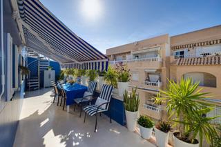 Àtic a Zona Playa de los Locos. Dúplex penthouse exclusivo frente al mar en orbi playa