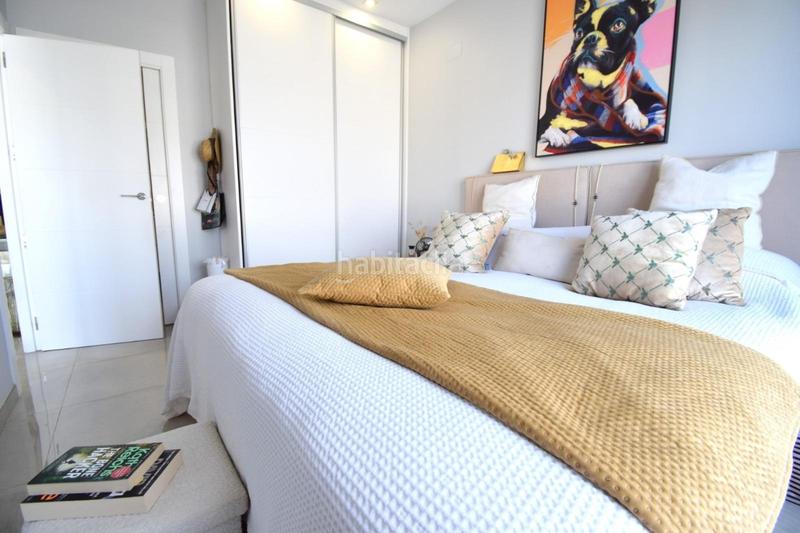 Foto 02e8b975-3ab0-458b-8c6a-1a3f09a32b07. Casa aparellada amb piscina a Los Almendros Orihuela