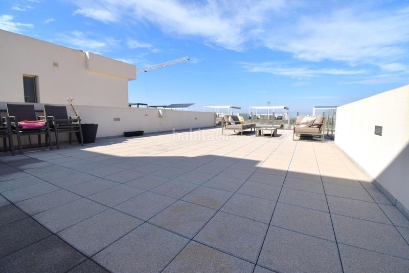 Foto 289a7657-bb24-40bd-aeda-4a052341df2e. Casa bifamiliare con piscina in Los Almendros Orihuela