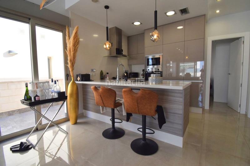 Foto a383eae1-bf0d-4bd5-89f8-5b21663a6623. Casa bifamiliare con piscina in Los Almendros Orihuela