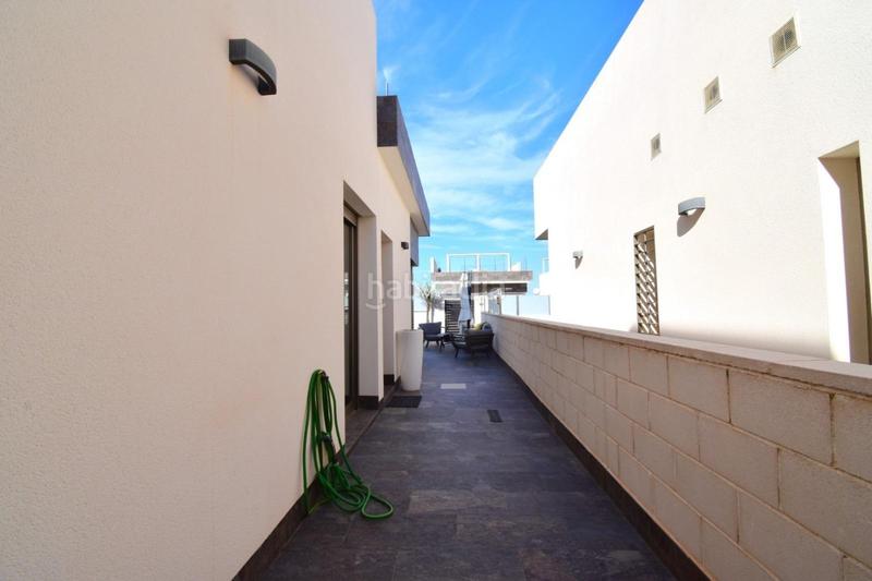 Foto 1ffca25e-f0c3-40aa-8756-2c57808f81f1. Towny house with pool in Los Almendros Orihuela