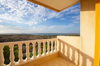 Apartamento en Torreblanca. Oportunidad de 2 dormitorios con vistas y piscina