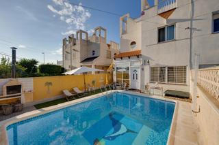 Duplex à Zona Carrefour - Urbanizaciones. Amplia casa quad en el saladola siesta!