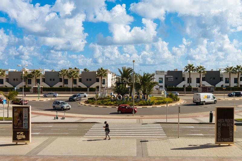 Foto aa8b7a00-a6bb-420b-a19b-4a4afa2aa24f. Chalet with heating parking in La Zenia Orihuela