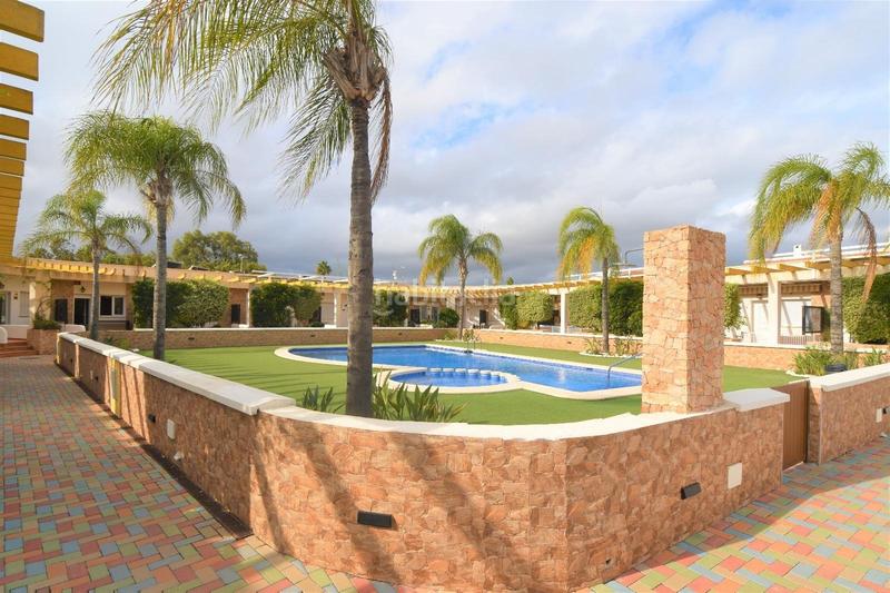 Foto 45c22b26-c525-424d-a831-882bdca6f176. Planta baixa amb aparcament piscina a Campoamor Orihuela