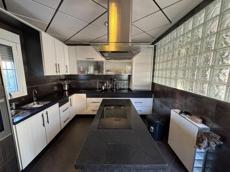 Foto 0d05d3d7-1fc7-455e-8897-033c6a6bce13. Xalet amb aparcament a Zona Carrefour - Urbanizaciones Torrevieja