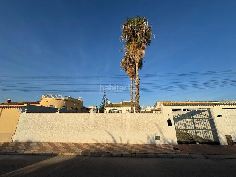 Foto a707284e-22b2-4898-a12a-c67d68ecce47. Xalet amb aparcament a Zona Carrefour - Urbanizaciones Torrevieja