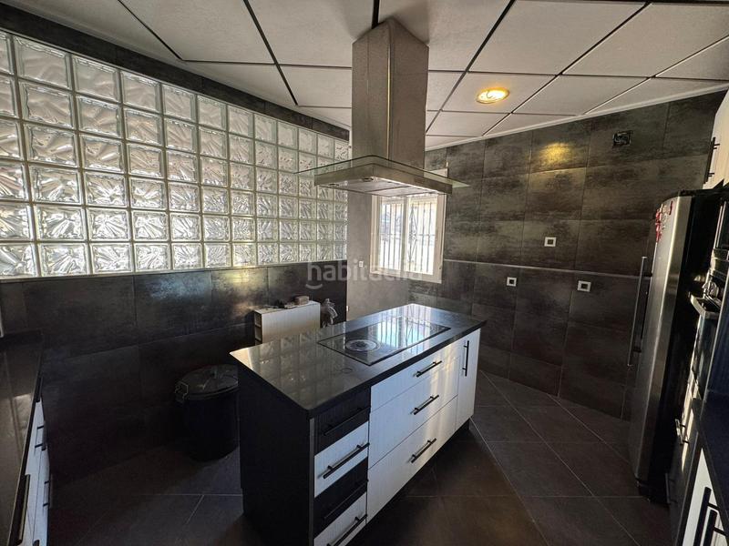 Foto f6251dc7-bf69-4905-8d24-200deb3b30cf. Xalet amb aparcament a Zona Carrefour - Urbanizaciones Torrevieja