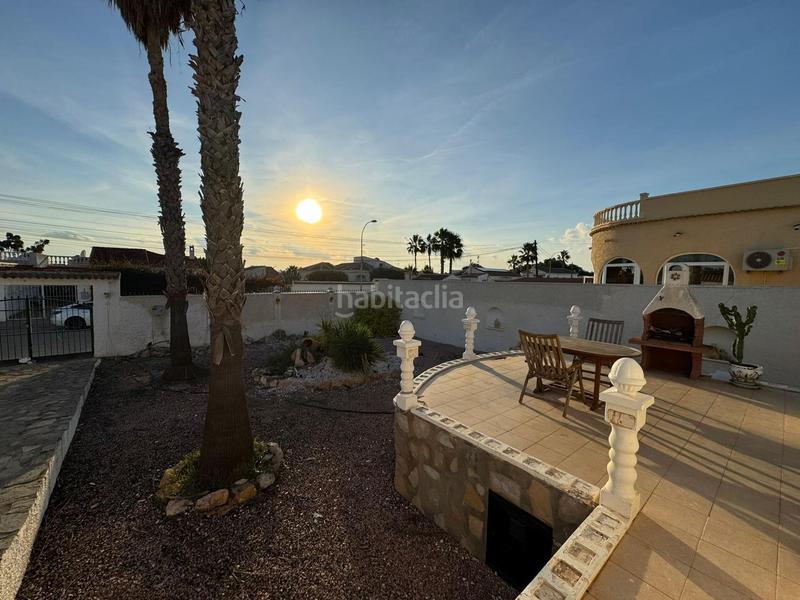 Foto f9cf20c4-aaa4-417a-93b7-c5485071003f. Xalet amb aparcament a Zona Carrefour - Urbanizaciones Torrevieja