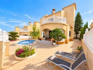Xalet a Villamartín-Las Filipinas
