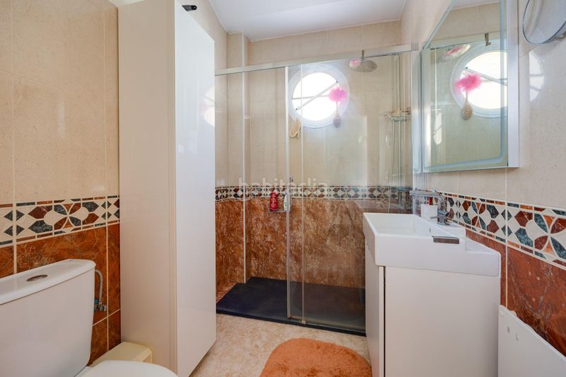 Foto 6951afd5-f7bf-413f-8d43-e07785c57924. Chalet villa independiente con vistas al mar, parcela soleada y gran potencial en Orihuela