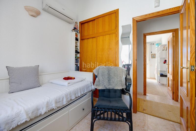 Foto b4212448-0446-4720-a78f-890d6b7a4b04. Chalet villa independiente con vistas al mar, parcela soleada y gran potencial en Orihuela