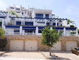 Apartament a Lomas de Campoamor - Las Ramblas. Apartamento de lujo en campo de golf con sensación de villa, eno