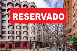 Etagenwohnung in Gijn - avda. costa 136. Piso de tres habitaciones y dos baos con posibilidad de garaje