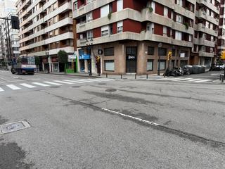 Geschftsraum in Gijn - ramon y cajal 11. Disponible en el vibrante barrio de la arena en gijn, se ofrece