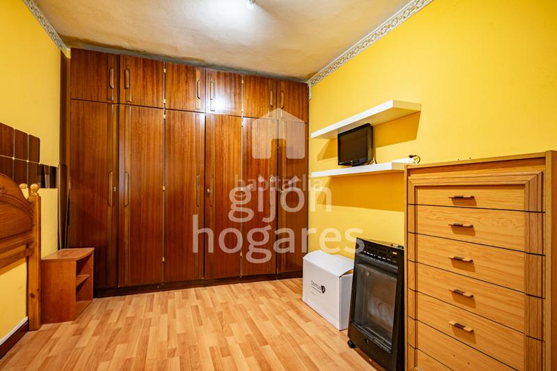 Foto e79e632f-c8f1-43e4-8b58-b75798ecff87. Piso en Gijón - cl jose marti 3 tres habitaciones con terraza en La Calzada en Gijón