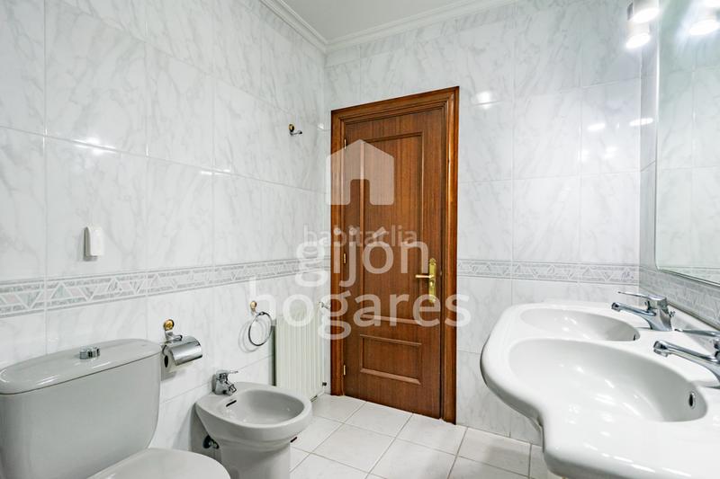 Foto dfd0b904-6a39-4a2e-b6dd-f9100d3dba75. Etagenwohnung in Gijón - cl magnus blikstad 7 in Laviada Gijón