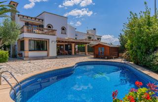 Chalet  Calle solleric -p.d'inca nou-. Chalet unifamiliar duplex, con piscina y parking, en pont dinca