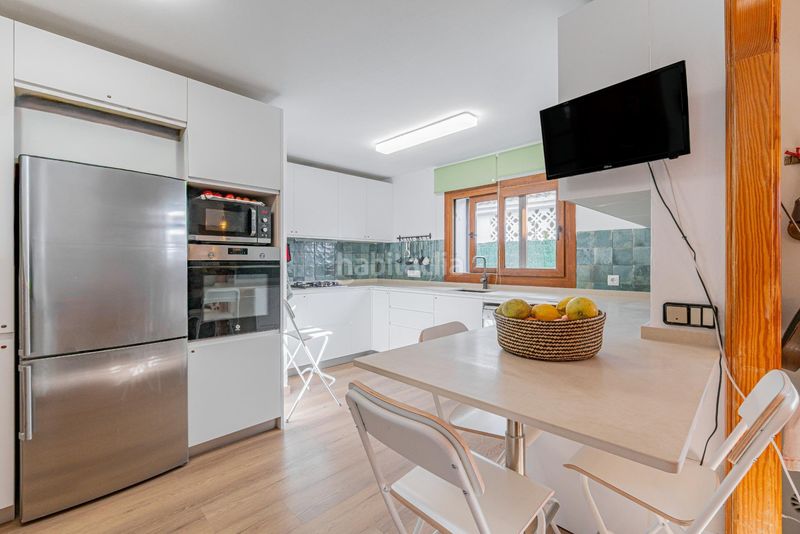 Foto afe0b4ba-424f-4a14-9691-e00666fb73be. Chalet  unifamiliar duplex, con piscina y parking, en pont dinca nou. en Marratxí