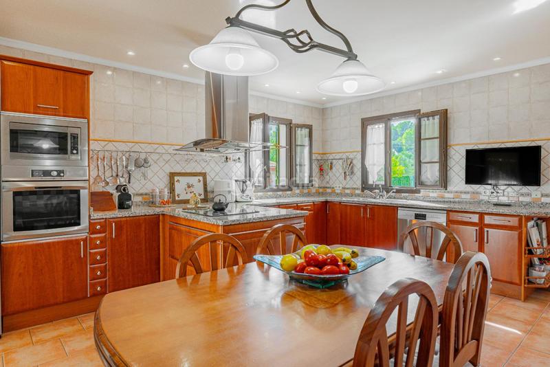 Foto 4d489d58-01f2-45ba-b2f4-60bf467d672b. Xalet amb calefacció aparcament piscina a Calvià poble Calvià