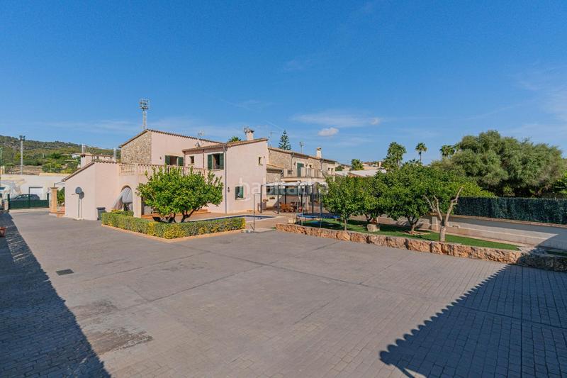 Foto b1215748-23a8-4dbd-a30c-1e29468e8c3f. Xalet amb calefacció aparcament piscina a Calvià poble Calvià